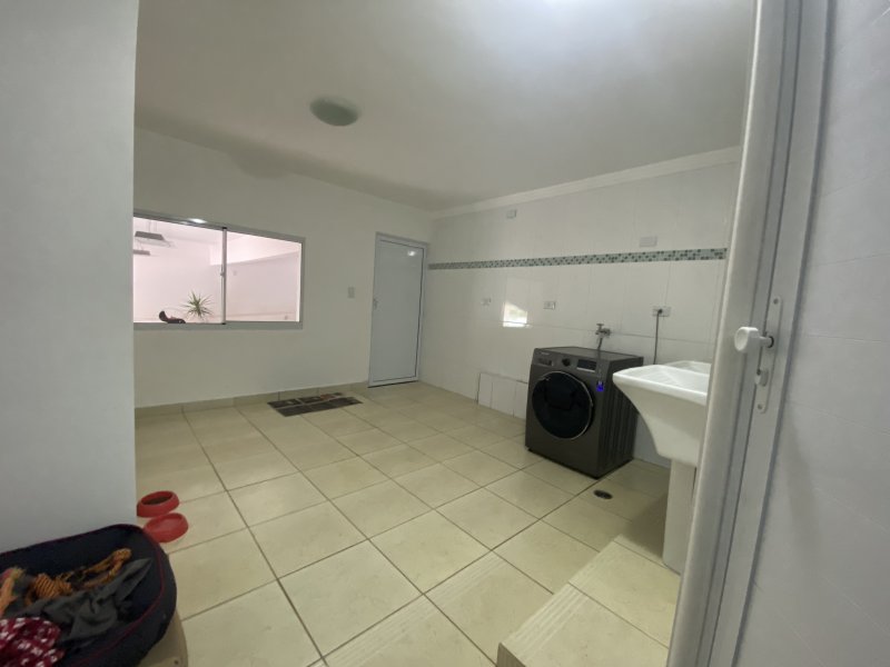 Apartamento à venda Aruã com 455m² e 4 quartos por R$ 2.200.000 - 980738148-41-lavanderia1.JPG