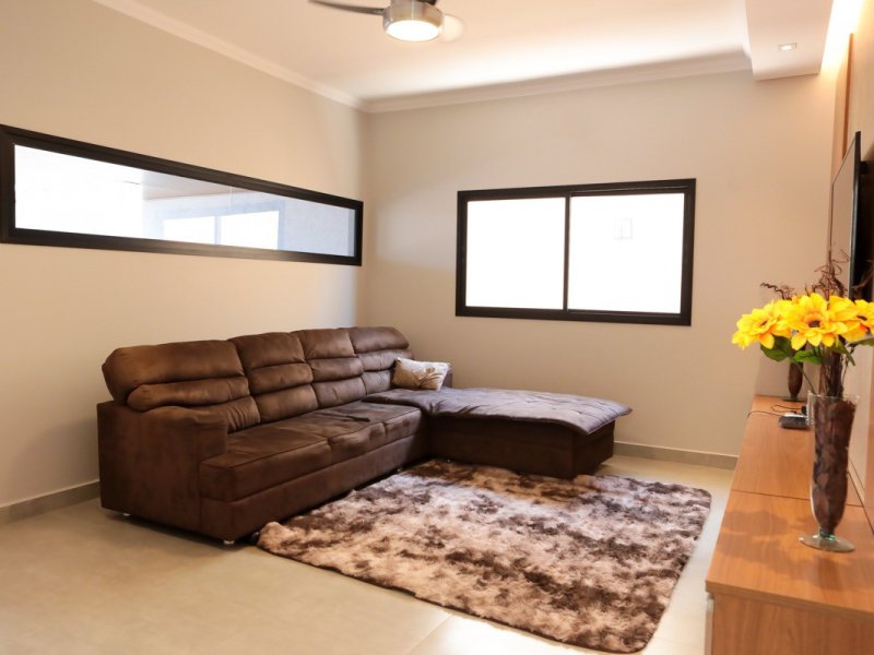 imóvel com 165m² - Residencial Costa Leste - Três Lagoas