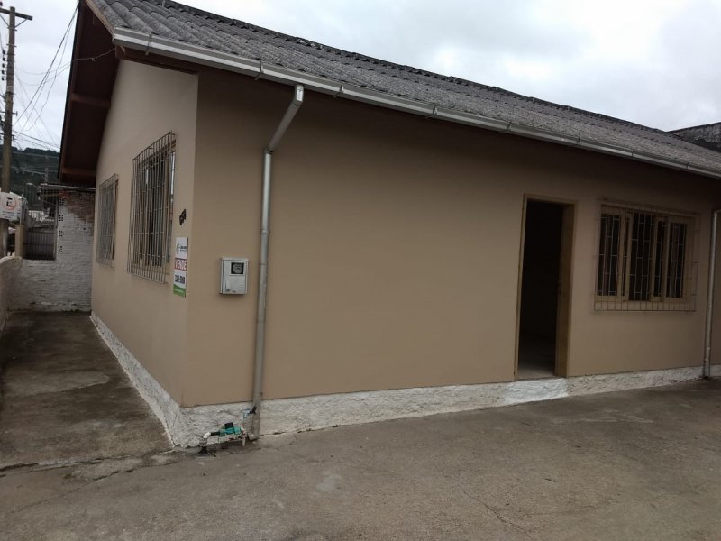 imóvel com 360m² - Roçado - São José