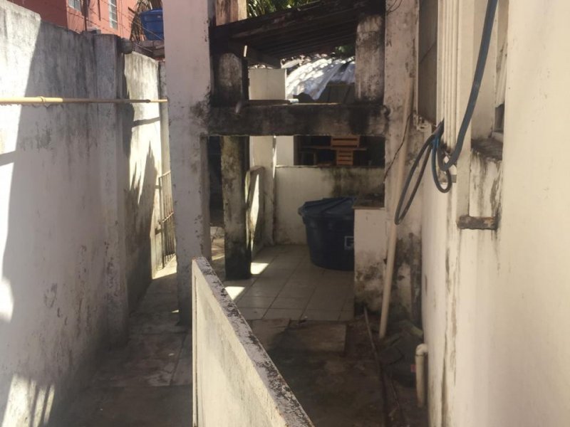 Casa à venda Candeias com 180m² e 3 quartos por R$ 600.000 - 1945852478-4417021d-7a6a-46f4-a02c-e5e30c5cf538.jpeg