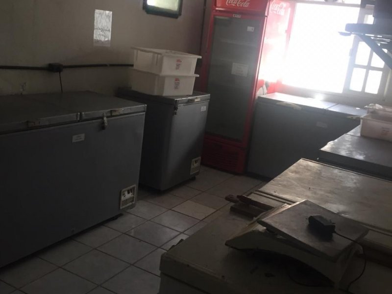 Casa à venda Candeias com 180m² e 3 quartos por R$ 600.000 - 29812653-d6ea88a6-7281-44ee-bf07-b34322d0bf51.jpeg