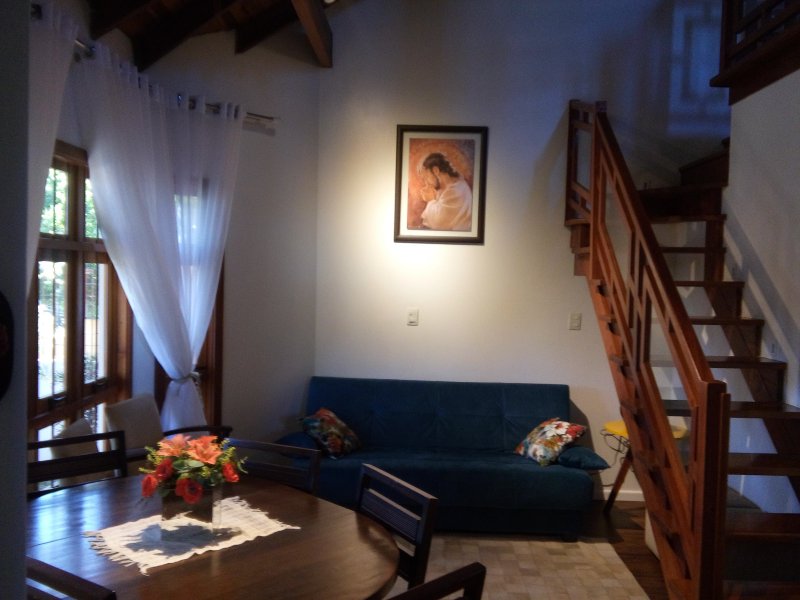 Casa à venda Centro com 105m² e 3 quartos por R$ 420.000 - 488736995-sala-1.jpg