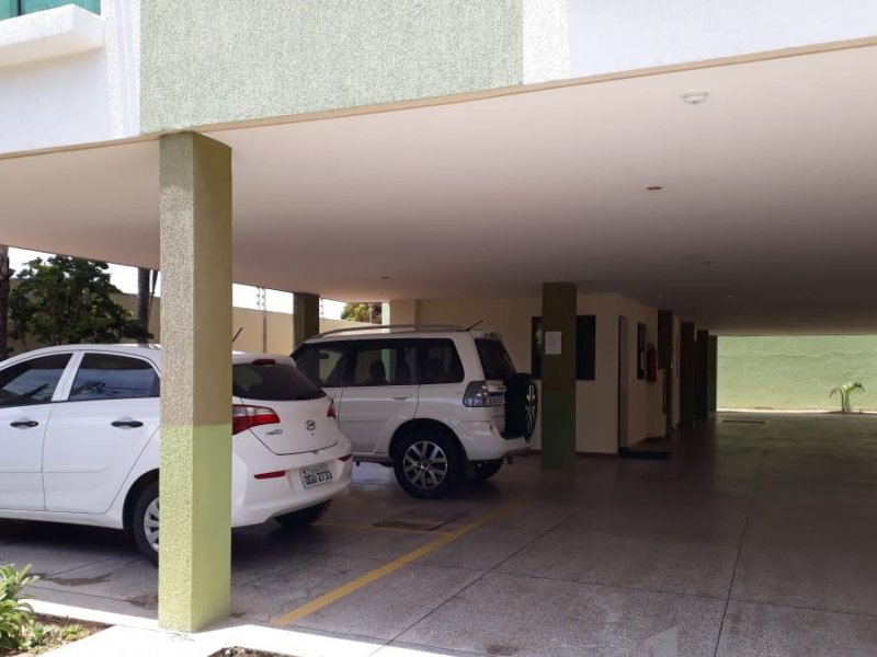 Flat à venda Ponta Negra com 32m² e 1 quarto por R$ 118.000 - 1023112634-garagem02.jpg
