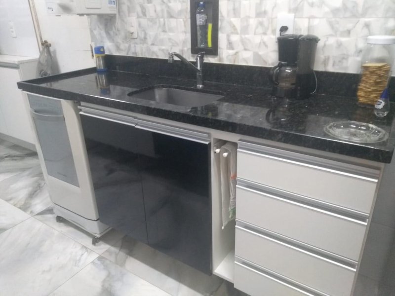 Apartamento à venda Laranjeiras com 80m² e 3 quartos por R$ 820.000 - 1066632704-cozinha-6.jpeg