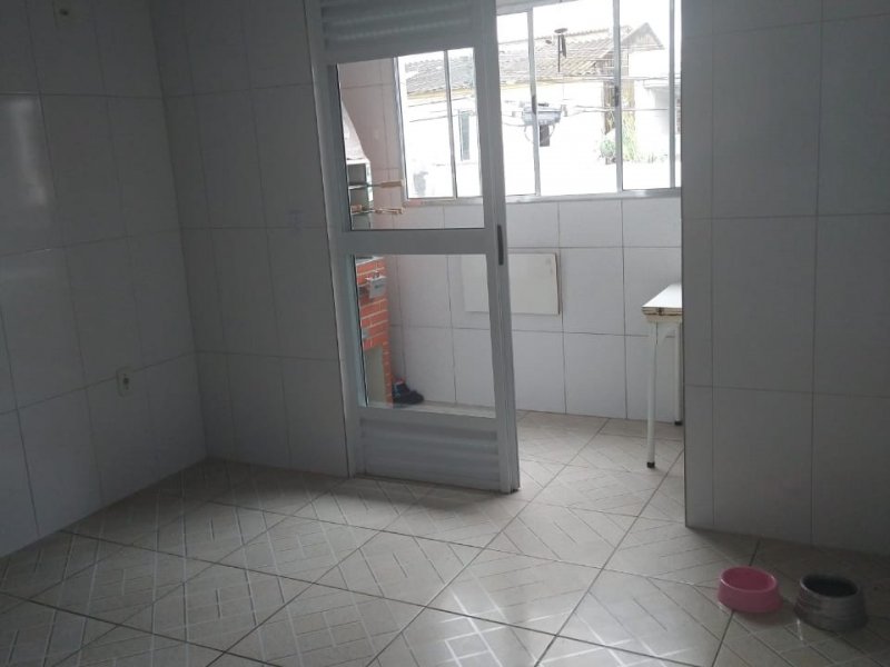 Casa à venda Conjunto Residencial Tancredo Neves com 84m² e 2 quartos por R$ 165.000 - 1651674839-aca47b12-9e50-4ce3-b55c-d99a1be78bc8.jpg