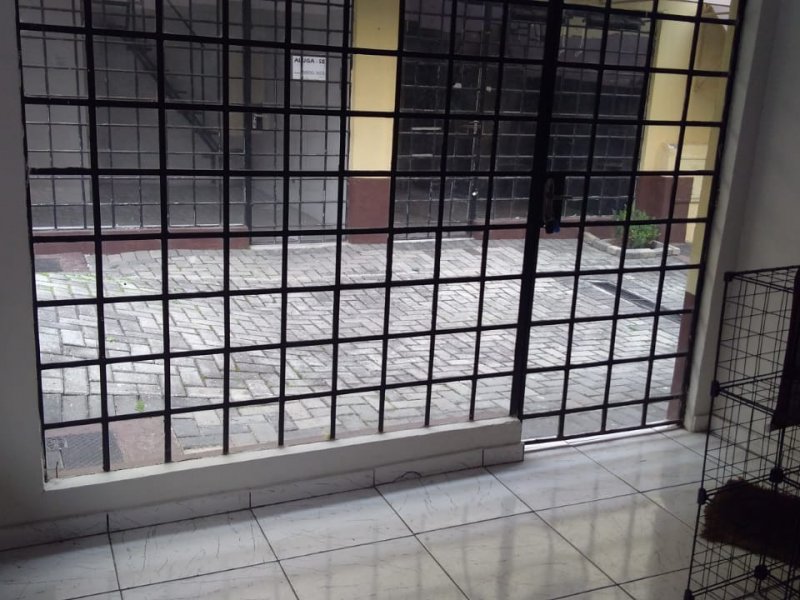 Comercial à venda Maracanã com 15m² e  quartos por R$ 100.000 - 326663066-loja2.jpg