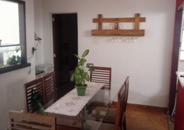 imóvel com 220m²