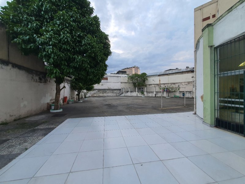Apartamento à venda São Cristóvão com 39m² e 2 quartos por R$ 245.000 - 1892493851-quadra.jpg