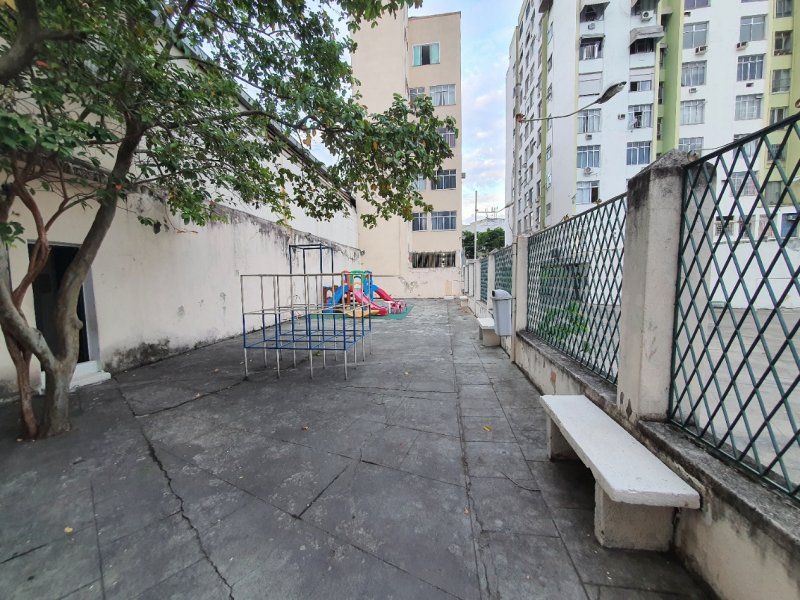 Apartamento à venda São Cristóvão com 39m² e 2 quartos por R$ 245.000 - 306911703-parque-infantil.jpg