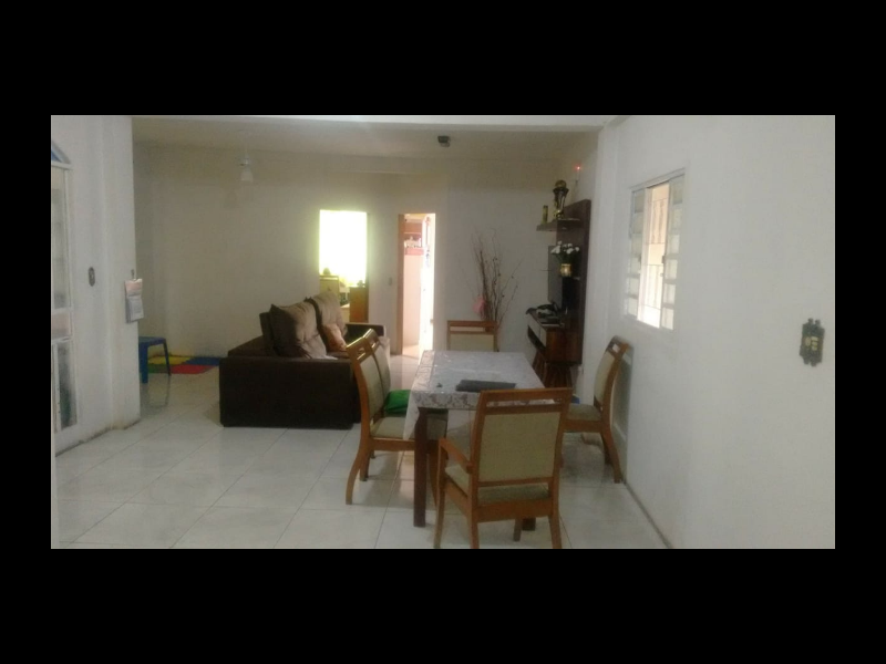 Casa à venda Trevo com 200m² e 3 quartos por R$ 800.000 - 2062440312-sala.png