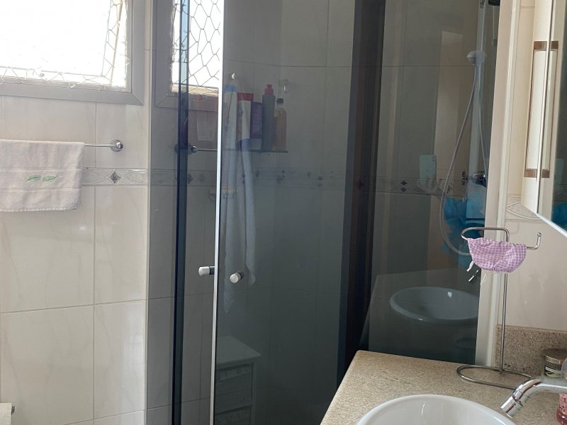 Apartamento à venda Vila Alexandria com 69m² e 2 quartos por R$ 530.000 - 392131494-banheiro-box.jpg