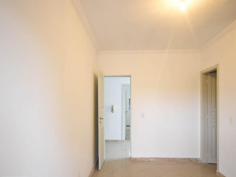 Casa à venda Super Quadra Morumbi com 280m² e 4 quartos por R$ 850.000 - 1584392975-suitefrente1.jpg