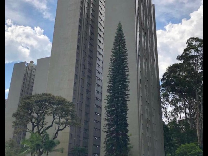 Apartamento à venda Vila Sônia com 141m² e 3 quartos por R$ 750.000 - 1304241158-f19e8a4f-4c1e-4695-a925-ed64a57cbd96.JPG
