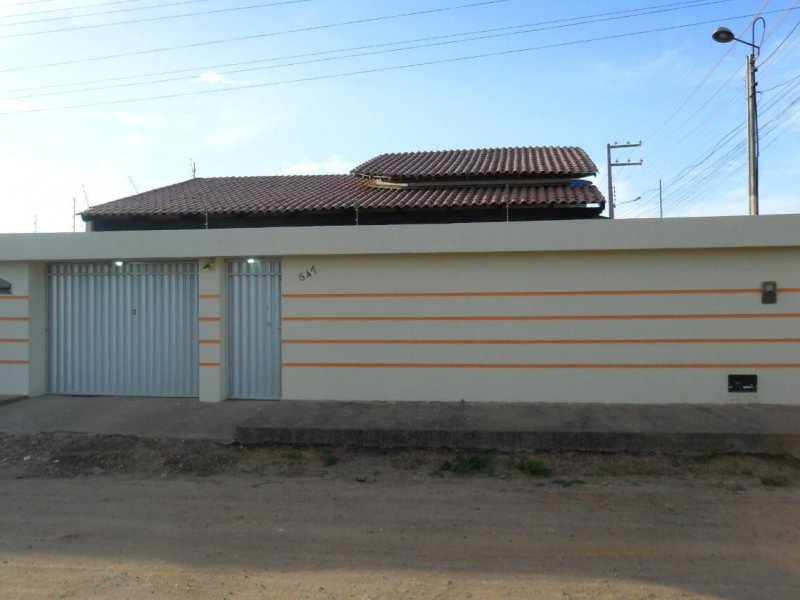 imóvel com 360m² - Santa Esmeralda - Arapiraca