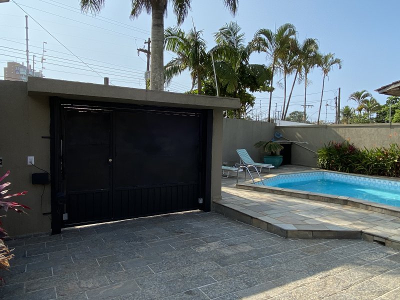 Casa à venda Jardim Virgínia com 286m² e 3 quartos por R$ 900.000 - 1272150277-img-0457.JPG