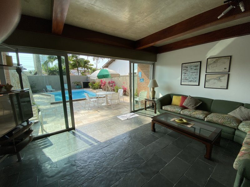 Casa à venda Jardim Virgínia com 286m² e 3 quartos por R$ 900.000 - 396337818-img-0452.JPG