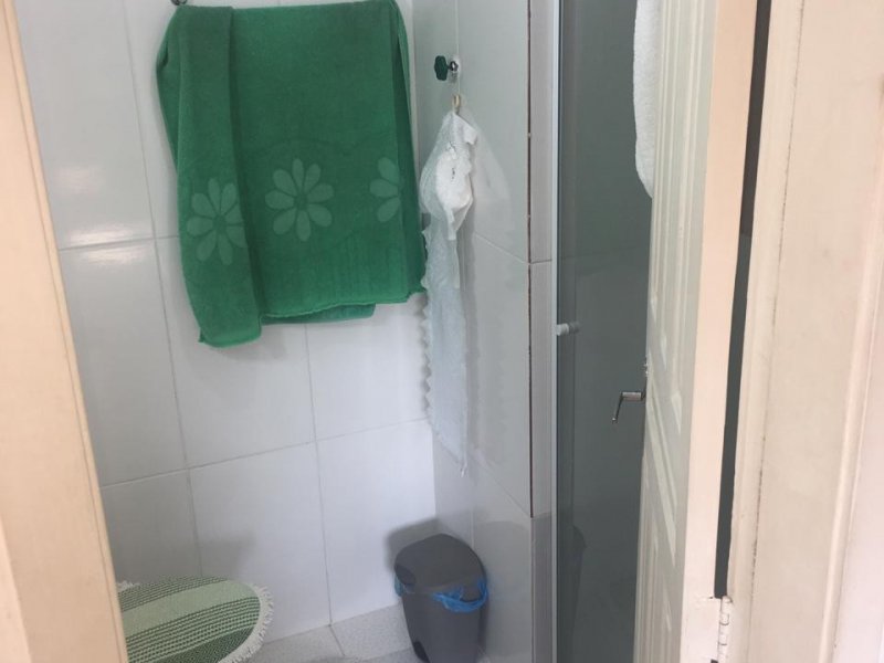 Apartamento à venda Catumbi com 78m² e 3 quartos por R$ 160.000 - 140626527-banheiro.jpeg