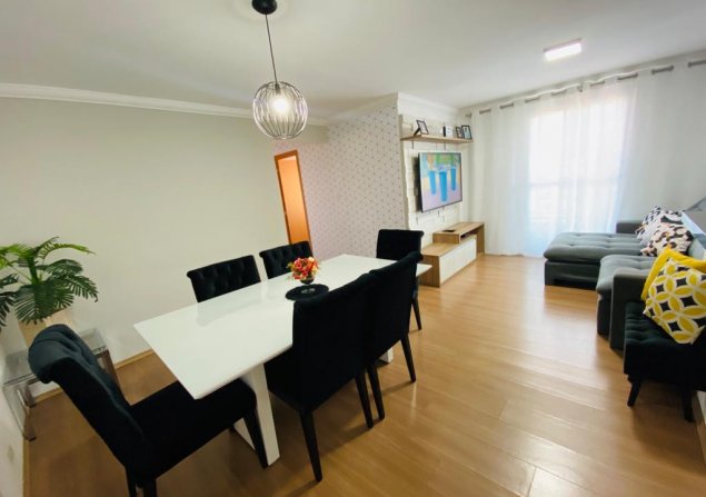 imóvel com 82m²