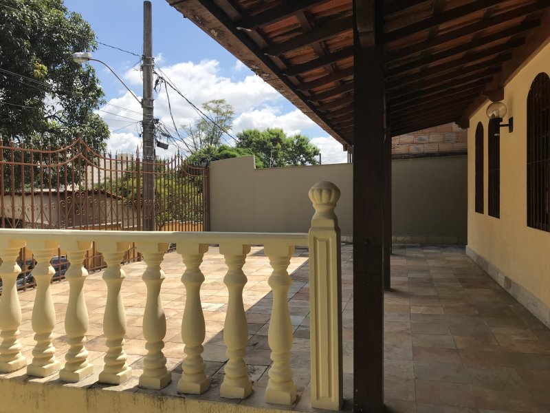 imóvel com 220m² - Paqueta - Belo Horizonte