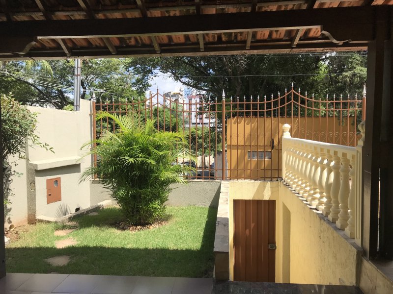 imóvel com 220m² - Paqueta - Belo Horizonte