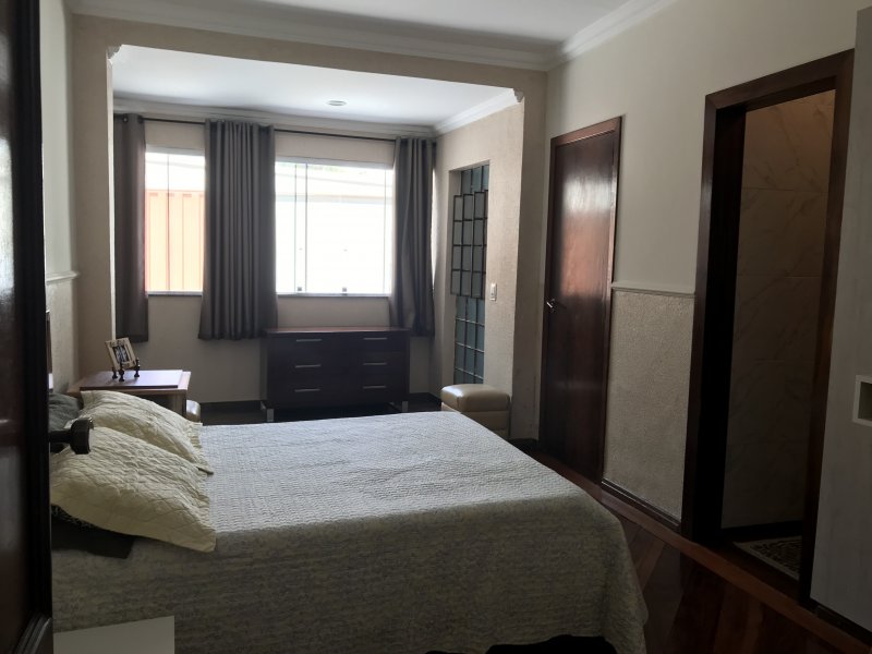 imóvel com 220m² - Paqueta - Belo Horizonte