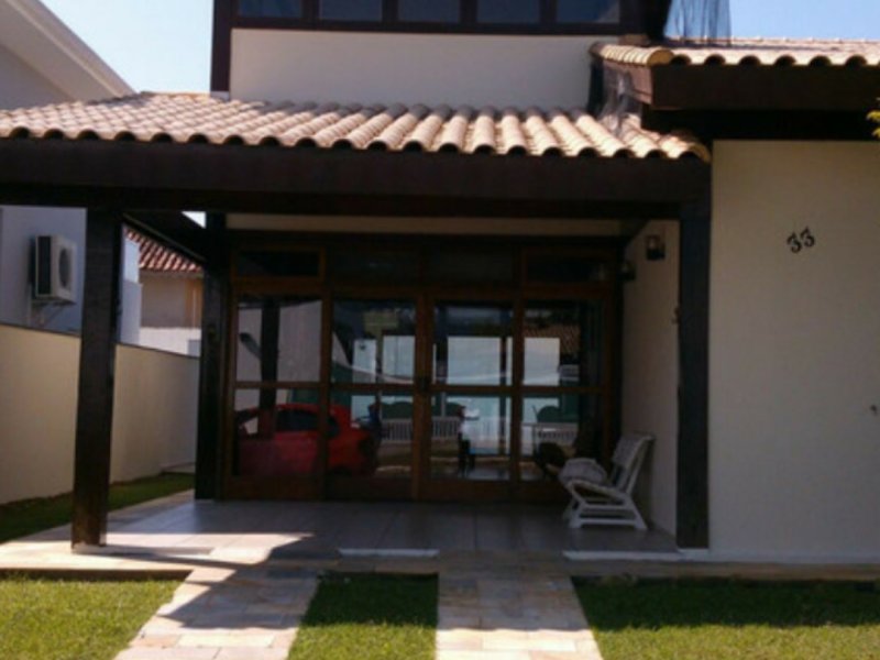 imóvel com 165m² - Bairro Flórida - Peruíbe