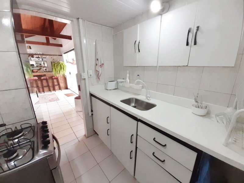 Casa de condomínio à venda Braga com 262m² e 3 quartos por R$ 890.000 - 1998311666-imovel-cabo-frio-bairro-braga.jpg