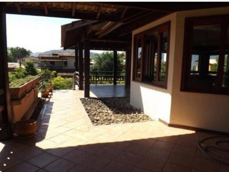 Casa de condomínio à venda Engenho do Mato com 360m² e 5 quartos por R$ 1.580.000 - 702992583-casa-uba-floresta-6.JPG