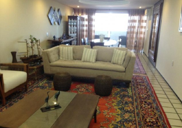 imóvel com 240m²
