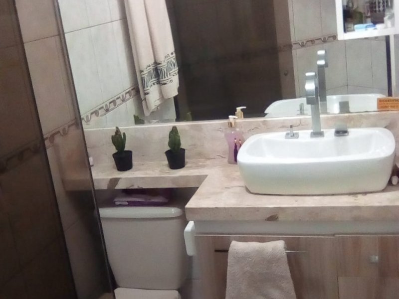 Apartamento à venda Bandeiras com 57m² e 2 quartos por R$ 230.000 - 29445247-foto-banheiro9.jpeg