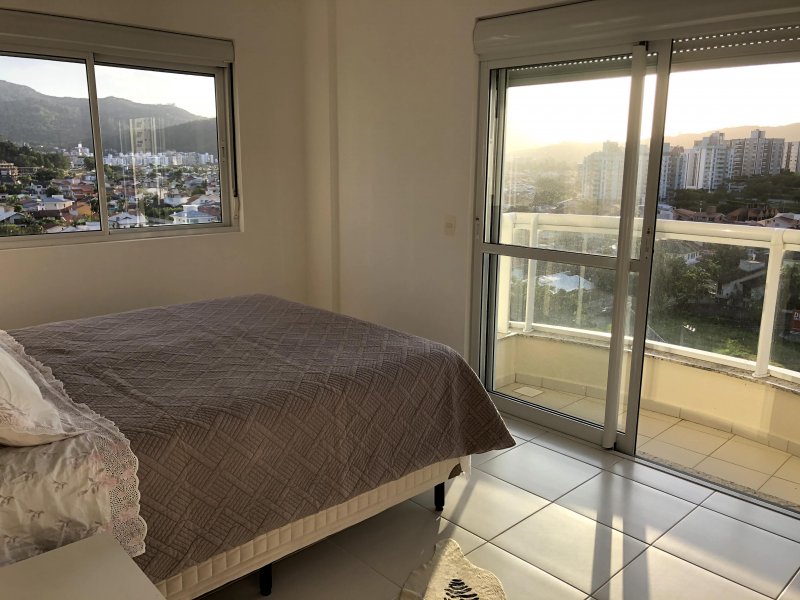 imóvel com 78m² - Itacorubi - Florianópolis