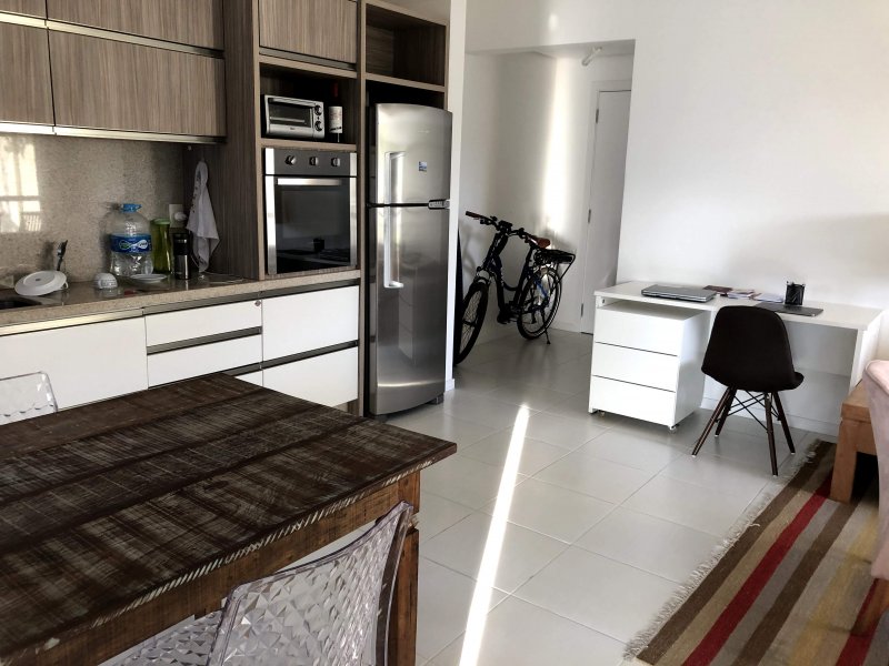 imóvel com 78m² - Itacorubi - Florianópolis