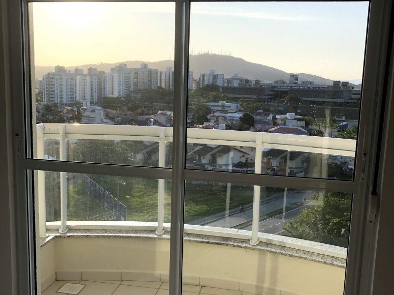 imóvel com 78m² - Itacorubi - Florianópolis