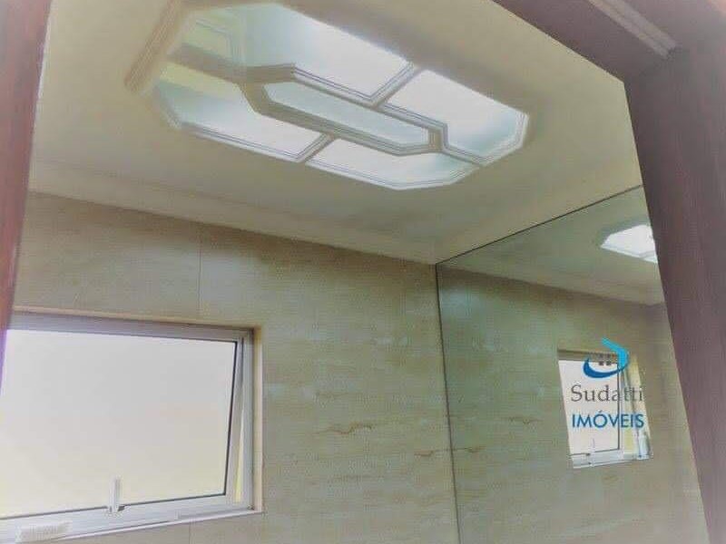 imóvel com 230m² - Jardim Itapeva - Mauá