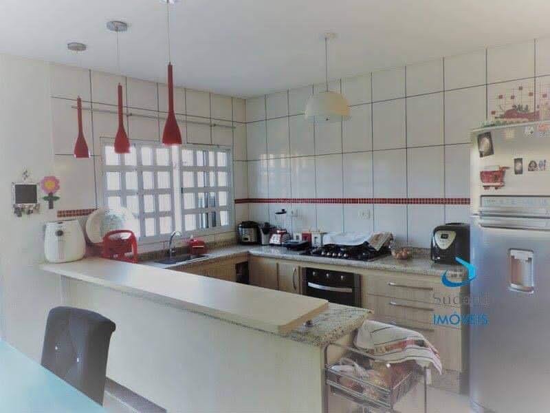 imóvel com 230m² - Jardim Itapeva - Mauá