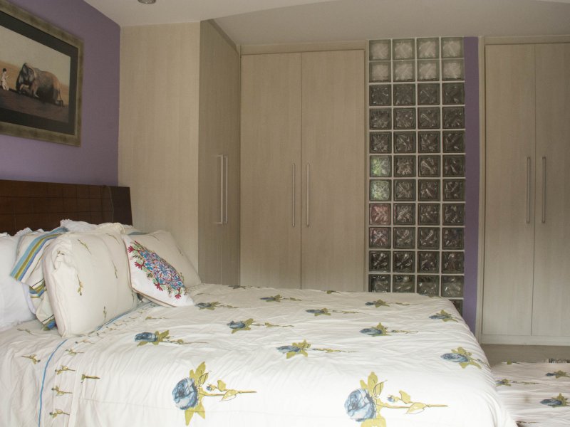 Apartamento à venda Jacarepaguá com 148m² e 4 quartos por R$ 960.000 - 1407378960-suite-com-tapete.jpg