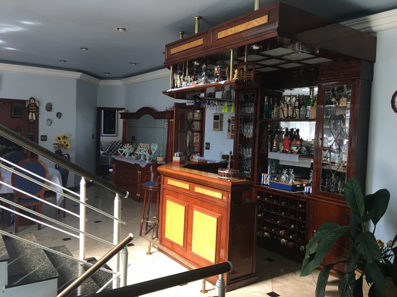 Casa de condomínio à venda Arujazinho III com 1000m² e 5 quartos por R$ 4.500.000 - 1622203536-0e6d5bd8-834f-4a9b-8150-009cc2929e0e.jpeg