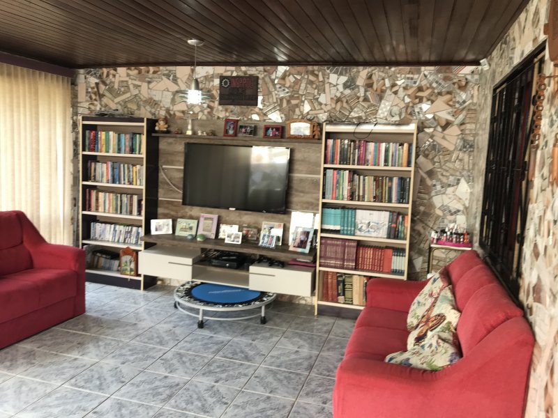 Casa à venda Maringá com 220m² e 4 quartos por R$ 350 - 1714836727-45e55844-57b5-46d9-b85c-210fe11429f7.jpeg