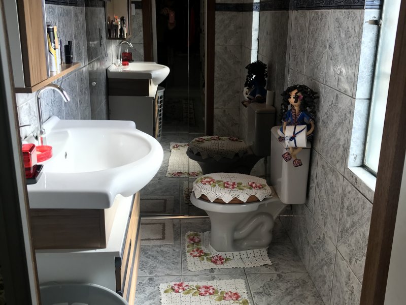 Casa à venda Maringá com 220m² e 4 quartos por R$ 350 - 974207698-5c6ad1f7-188b-4d1b-b95c-c91255154cb8.jpeg