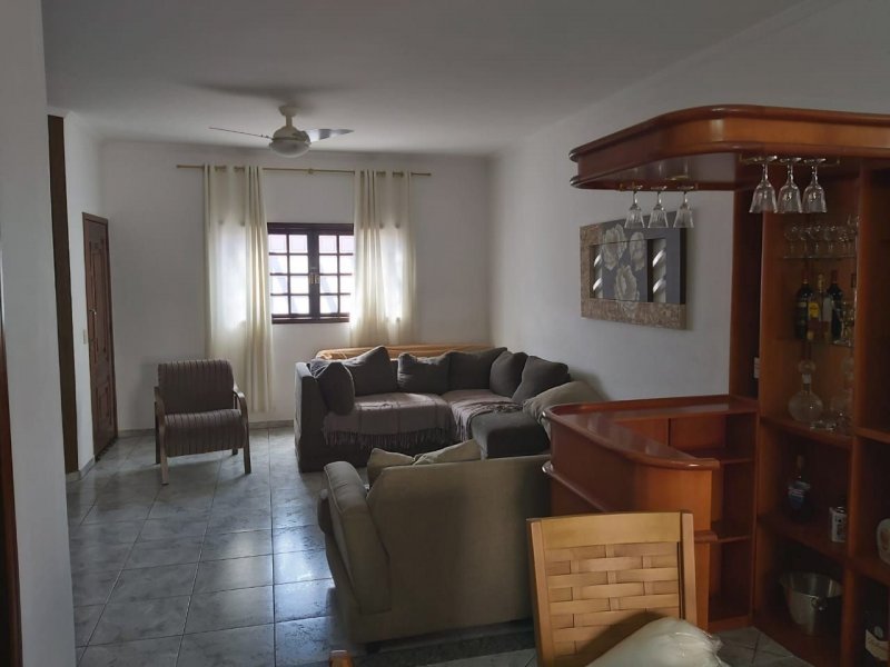 imóvel com 204m² - Fazenda Santana - Vinhedo