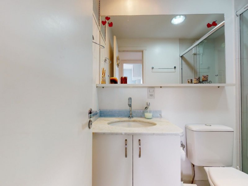 Apartamento à venda Partenon com 90m² e 2 quartos por R$ 430.000 - 833031018-12-banhosocial.jpg