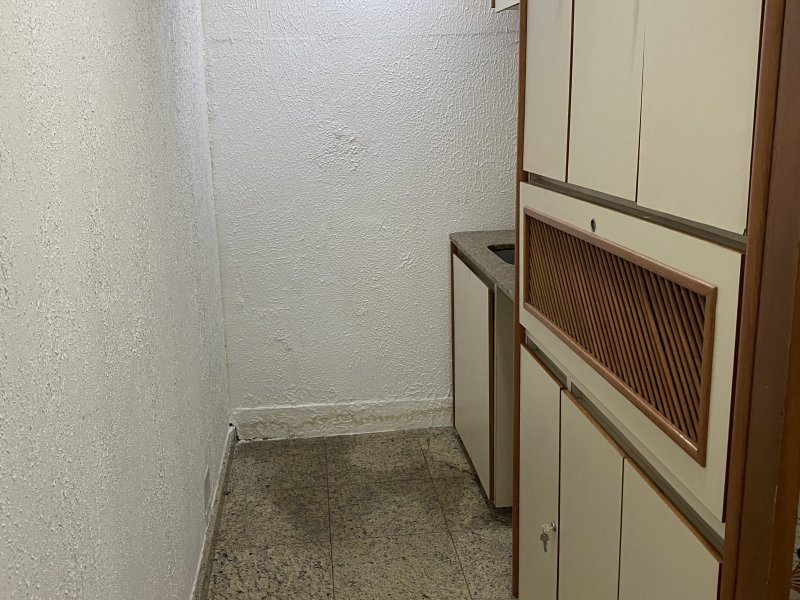 Comercial à venda Centro com 65m² e 1 quarto por R$ 300.000 - 1279382351-47ceaee7-abb3-409a-81ae-574ad6427fce.jpeg