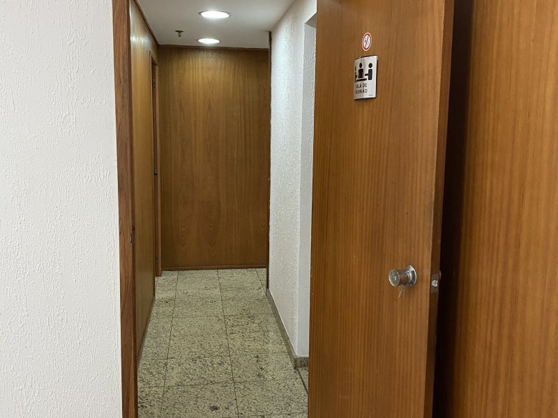 Comercial à venda Centro com 65m² e 1 quarto por R$ 300.000 - 1994168441-2e43e44f-6955-4ceb-b3df-845f79ede621.jpeg