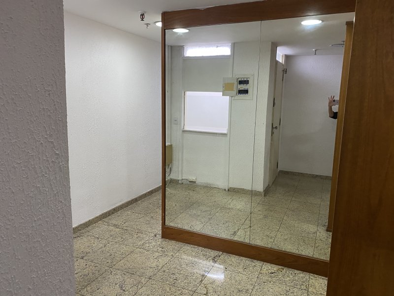 Comercial à venda Centro com 65m² e 1 quarto por R$ 300.000 - 255080609-5ae54381-29c5-4e38-a168-e0be74025f6b.jpeg