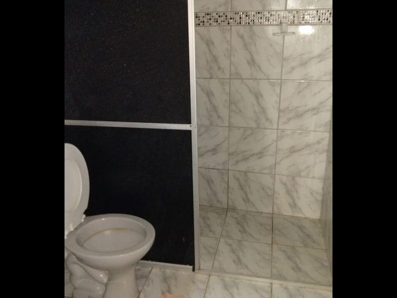Casa à venda Sucupira com 75m² e 2 quartos por R$ 75.000.000 - 406139678-banheiro-casa-pai-de-henrique-1.jpg