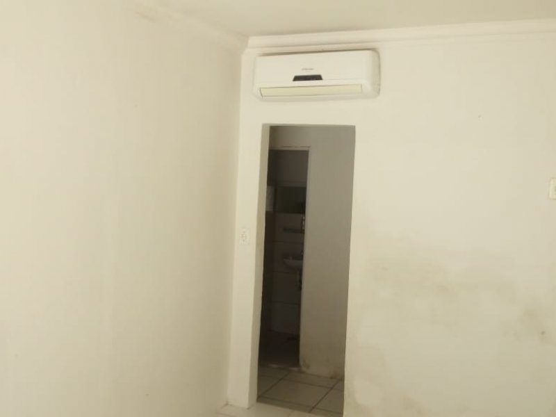 Comercial à venda Várzea com 476m² e  quartos por R$ 920.000 - 1086829012-loja-c-1.jpg