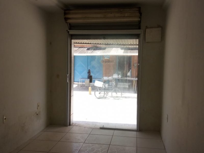 Comercial à venda Várzea com 476m² e  quartos por R$ 920.000 - 1207485679-loja-c.jpg