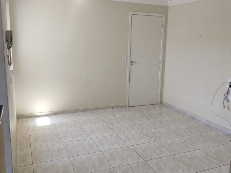 Apartamento à venda Santa Candida com 47m² e 2 quartos por R$ 145.000 - 1237633249-whatsapp-image-2020-11-10-at-13.jpeg