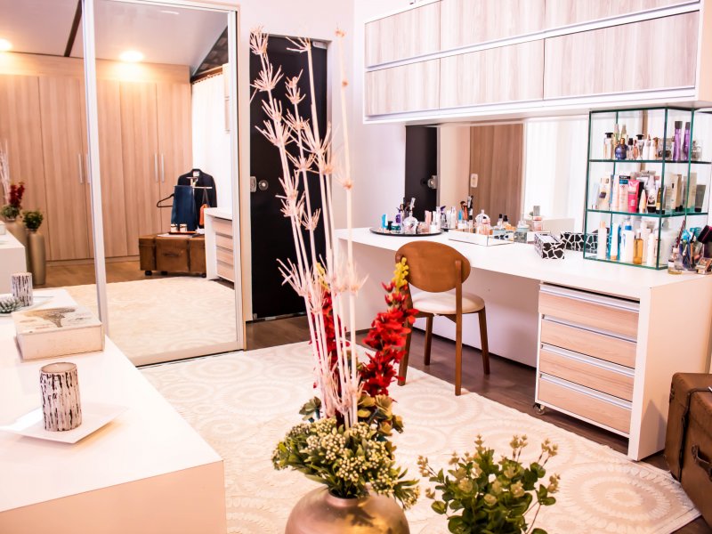 Chácara à venda Centro com 440m² e 5 quartos por R$ 1.600.000 - 1735081594-closet3.jpg