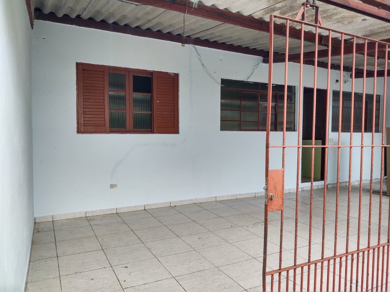 Casa para alugar Cidade Recreio da Borda do Campo com 50m² e 1 quarto por R$ 600 - 568838484-img-20201029-103641436-hdr.jpg